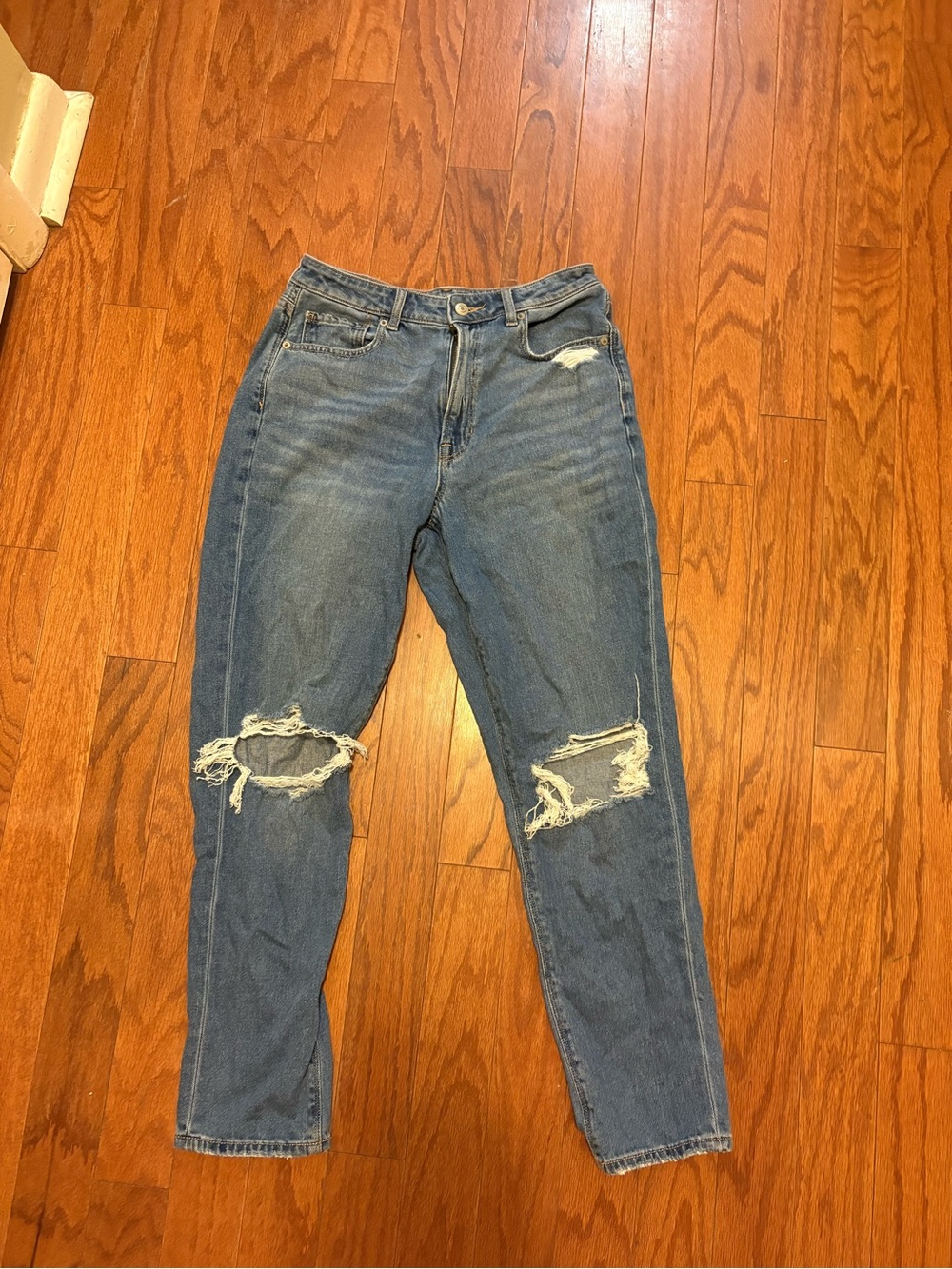 American Eagle Outfitters Distressed Blue Boyfriend Jeans